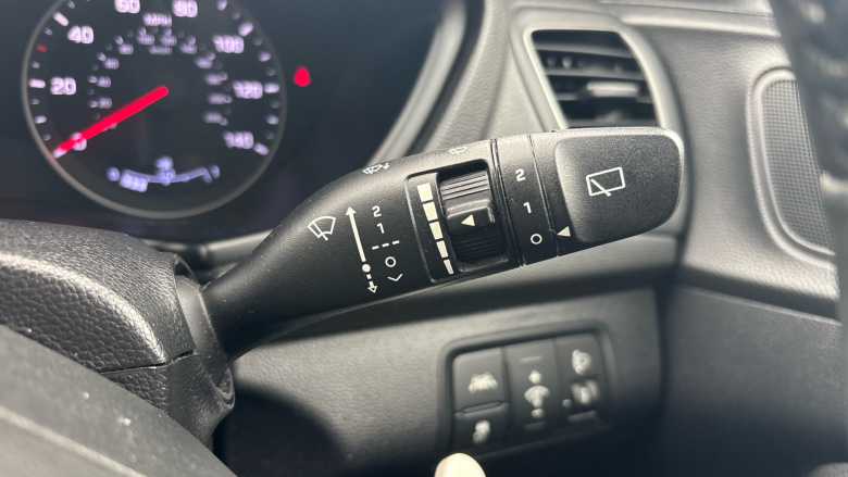 Hyundai i20 1.2 MPi Play 5dr Petrol Hatchback